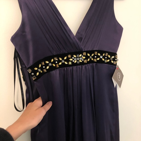 Formal Event Dress - Picture 5 of 7